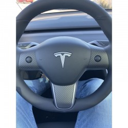 Tesla Model 3 carbon ohjauspyörä