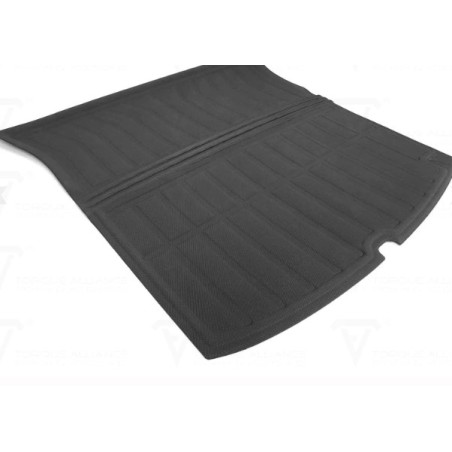 Tesla Model y takatavaratilan lattianpäällyste