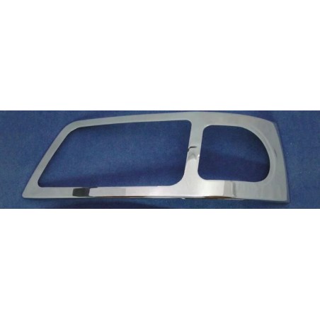 VW T5 etuvalojen kromikuoret